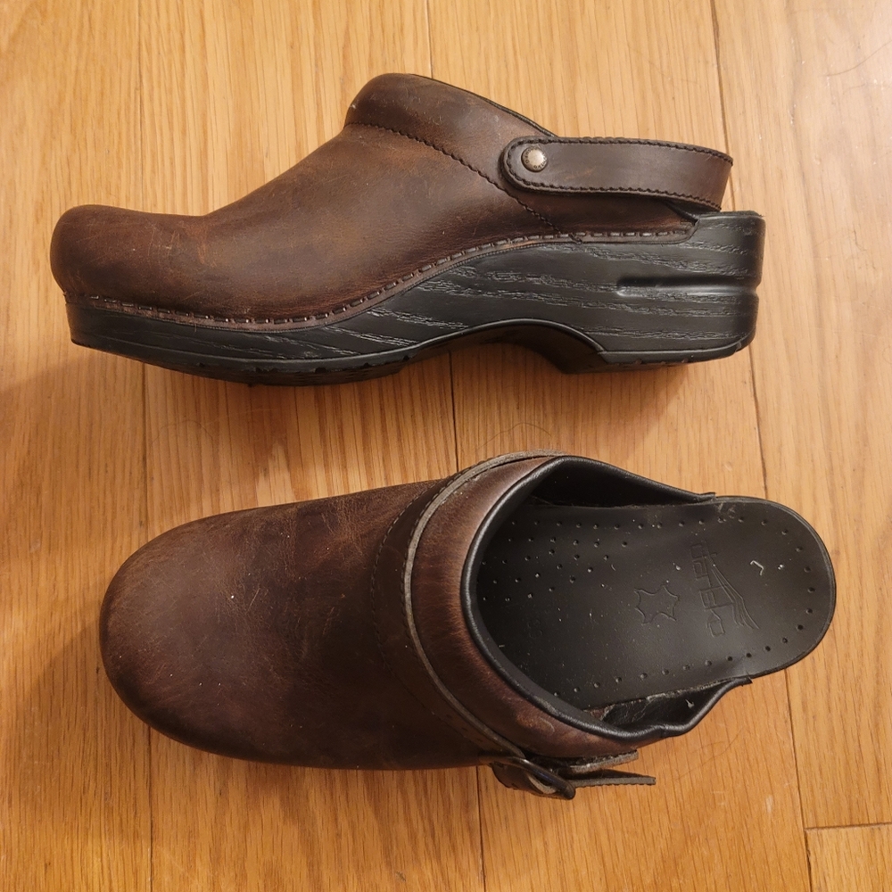 Dansko Ingrid Mule Clog Dark Brown - Picture 3 of 5